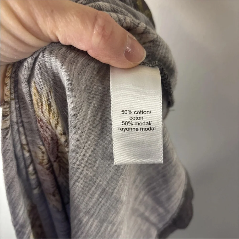 Maurice’s Women’s Sunflower Short Sleeve Top Size M - Picture 6 of 7